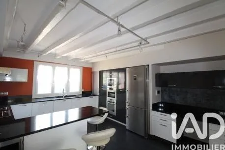 Maison 8 pièces 223 m²