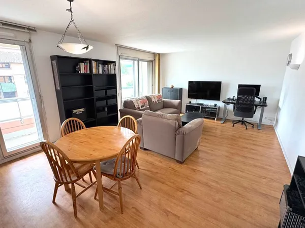 T3 de 92 m² - Traversant Est/Ouest - Garage fermé - Ascenseur - Toulouse 31400