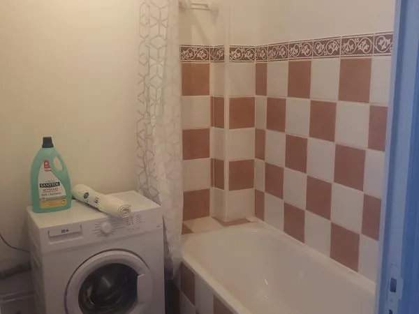 Meublé 55 m² Bd Talabot 660 CC