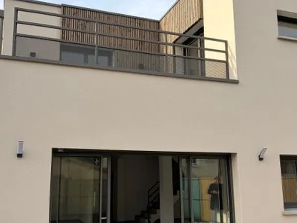 Maison 2 pièces 180 m²