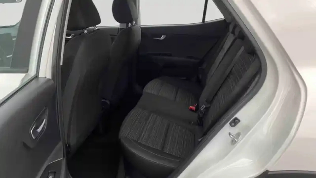 Kia Stonic 1.0 t-gdi 100 ch bvm6 — photo 13