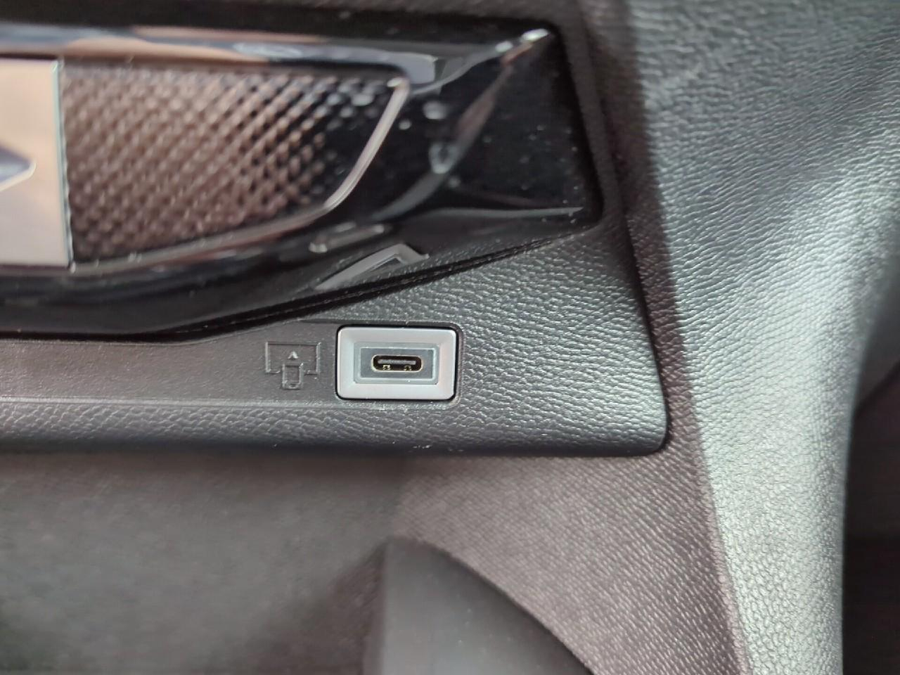 Ds Ds 3 hybride 136 e-dct6 pallas — photo 29