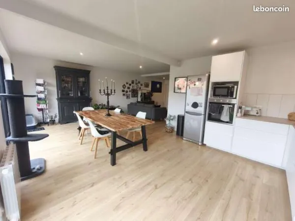 Maison "Duplex" T4 jardin, garage et place de parking