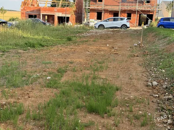 Terrain 475 m²
