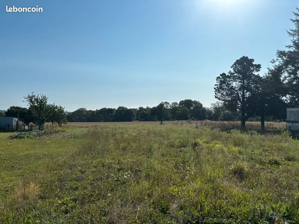 Terrain constructible à vendre