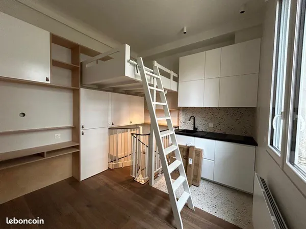 Location studio meublé à Courbevoie