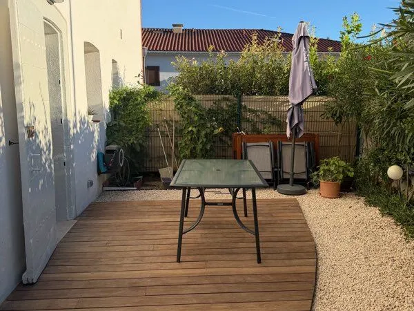 Charmant T2 avec jardin - TOULON OUEST