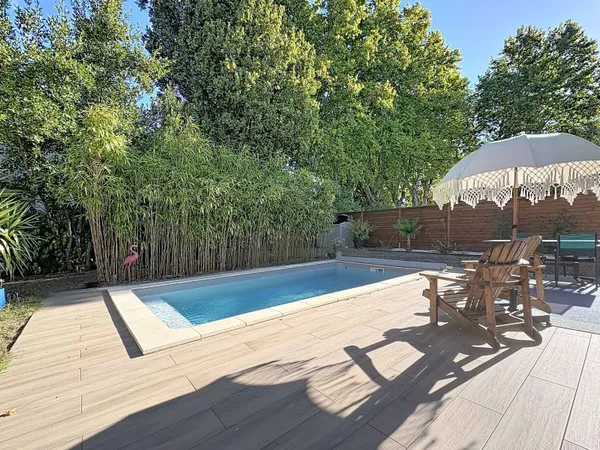 Location maison 5 chambres - Garage, Piscine, Jardin - Golf Bordelais