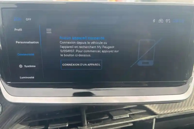 Peugeot 2008 electrique 54 kwh 156 ch — photo 17