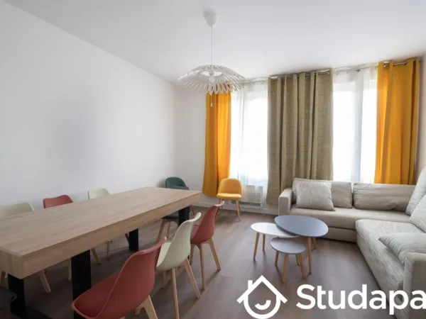 Chambre dans une colocation de 11m2