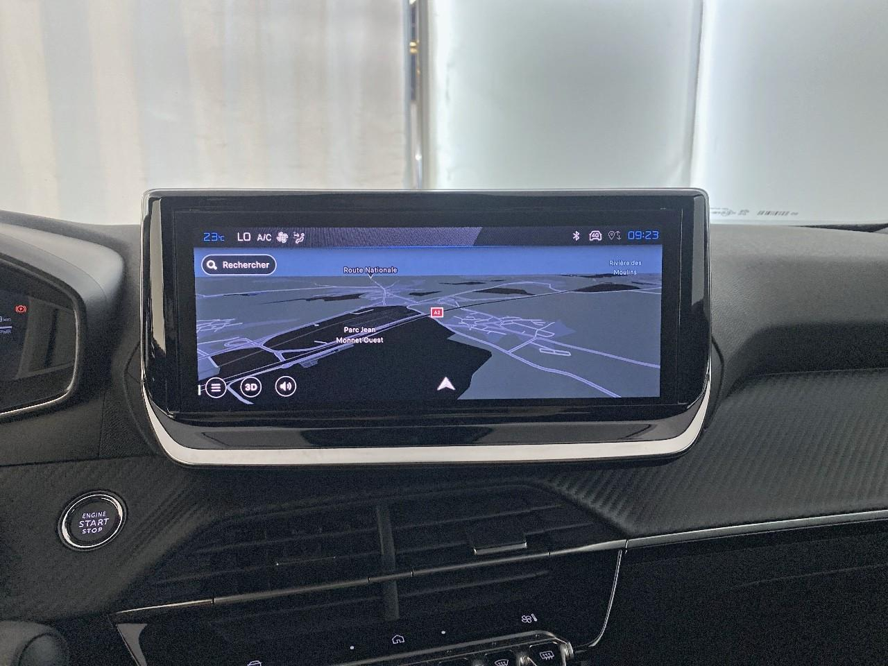 Peugeot 2008 hybrid 145 ch e-dcs6 allure — photo 14