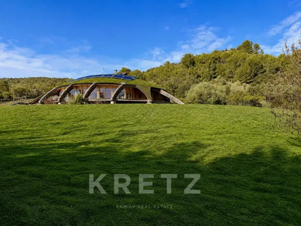 Maison bioclimatique d'architecte - 146 m² - 2,67 ha - 7 500 m² constructibles - Autonomie énergétiq