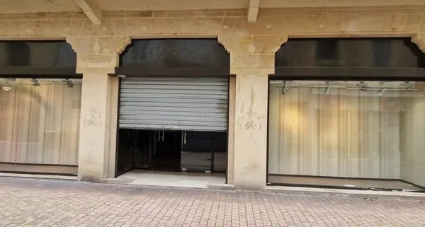 Local commercial 335m2