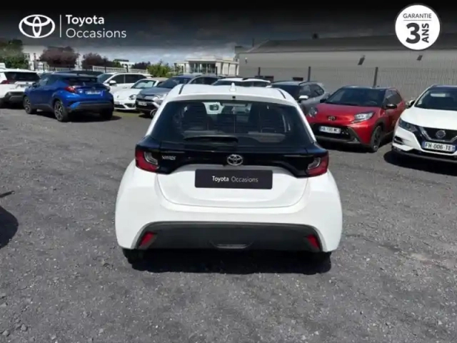 Toyota Yaris 70 vvt-i dynamic business 5p my22 — photo 4