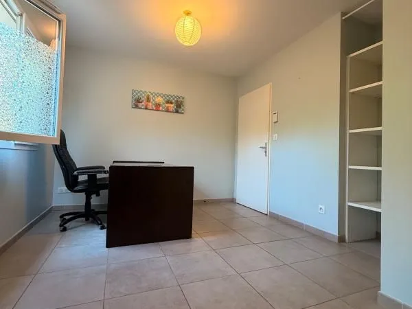 Bureau 25 m²