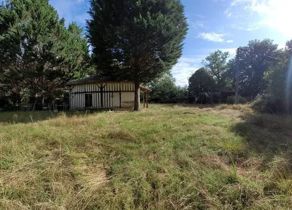 Projet de rénovation totale - fort potentiel dans un cadre exceptionnel
