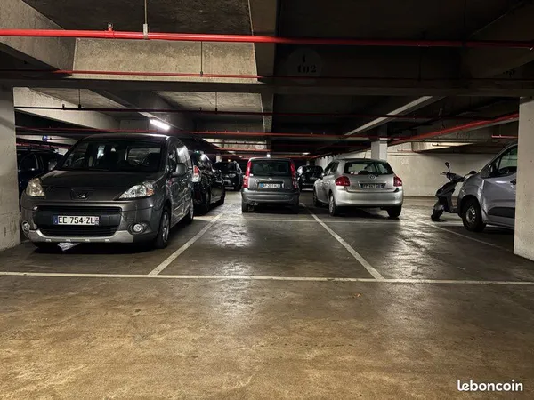 Place de parking à vendre - 1er sous sol