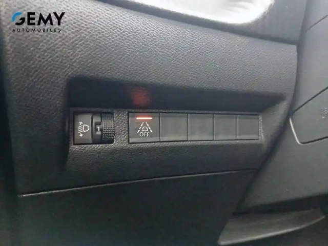 Peugeot 208 electrique 50 kwh 136ch — photo 20