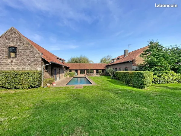 Ferme 11 pièces 300 m²