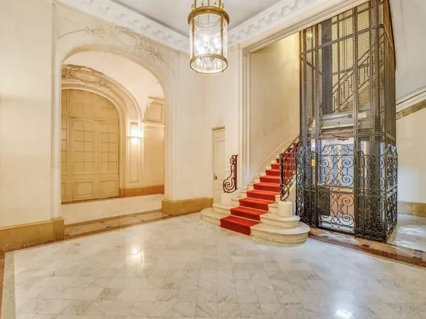 Pied à terre parisien dans un ancien Palace