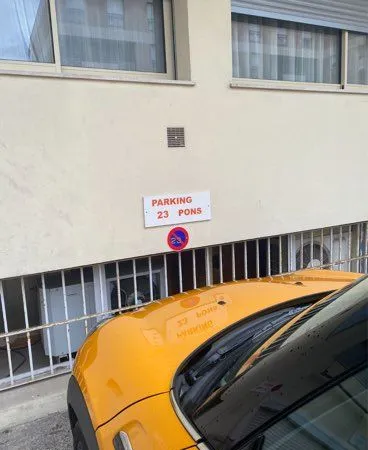 Parking extérieur sécurisé à Juan les pins