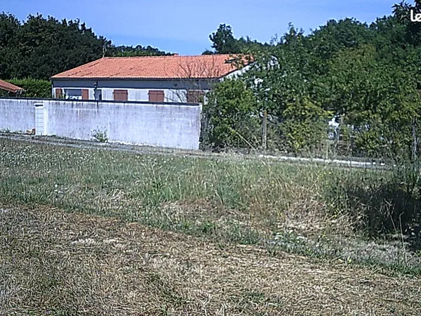 Terrain 408m²