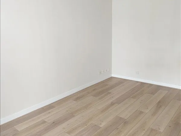 Appartement - 1er étage - 38 m2 - 1 pièce - Non meublé