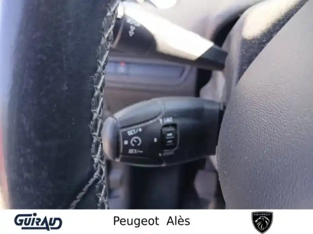 Peugeot 208 1.2 puretech 110ch s&amp;s bvm5 — photo 17