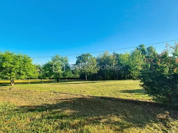 Terrain constructible 2528 m²