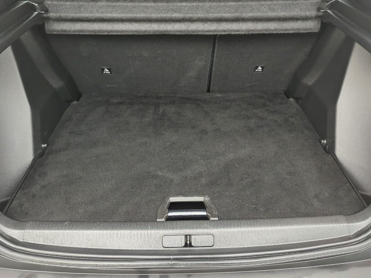 Peugeot 2008 puretech 100 s&s bvm6 active pack — photo 6