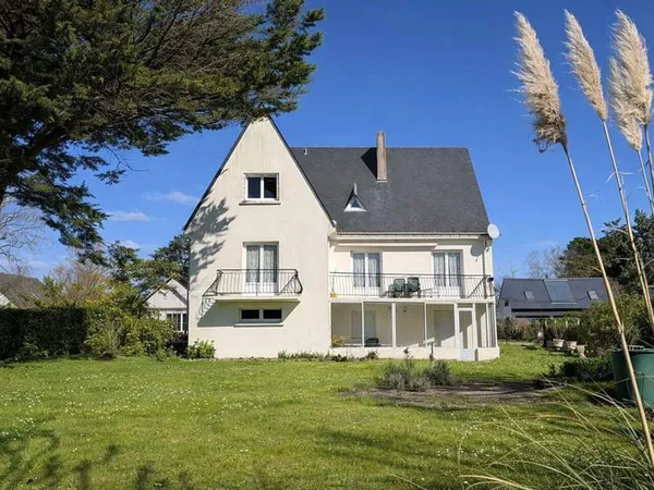 Maison 8 pièces 200 m²