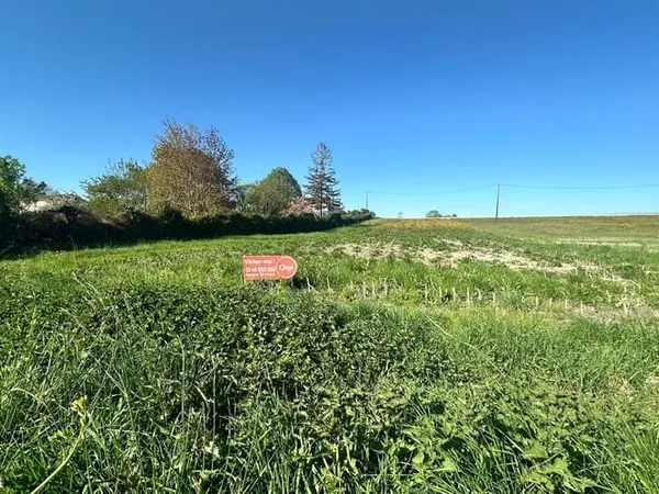 Terrain 1826 m²
