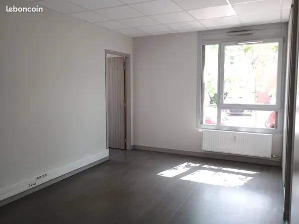 Local d'activité 45 m²