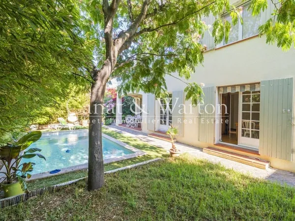 Villa 8 pièces 201 m²