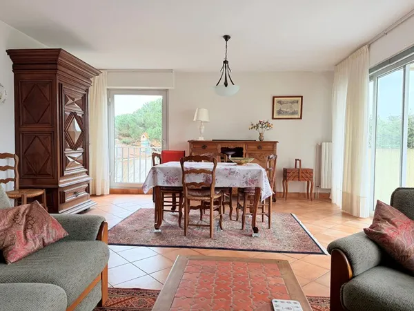 APPARTEMENT 3 CHAMBRES