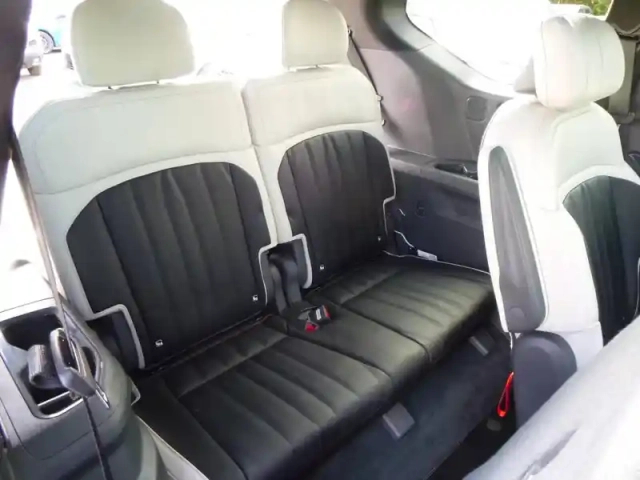 Kia Ev9 385ch 99,8kwh gt-line business 4wd — photo 12