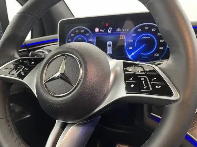 Mercedes Eqe suv 350+ — photo 90