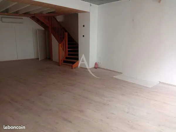 Local commercial 88 m² CHALLANS