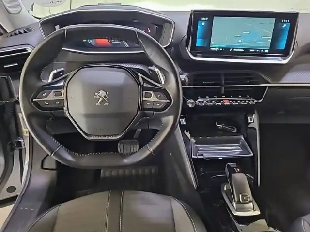 Peugeot 2008 bluehdi 130 s&amp;s eat8 — photo 8