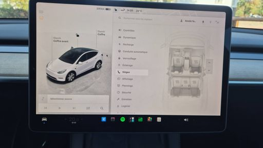 Tesla Model Y 275 Rwd - Standard Range – 2022 – 36852 km – Électrique – Boîte Automatique — photo 9