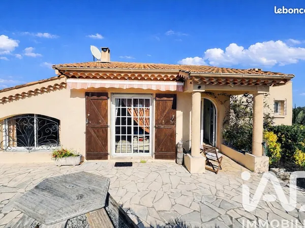 Propriété 3 pièces 104 m²