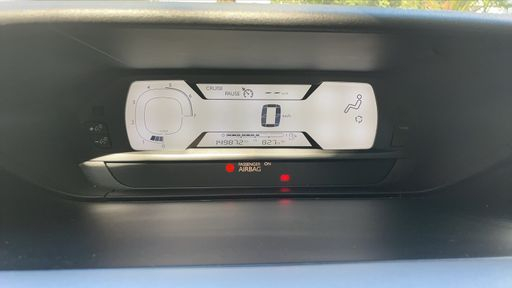 Citroen C4 Picasso 1.6 BlueHDi 100 - Feel Édition – 2015 – 149872 km – Diesel – Boîte Manuelle — photo 15
