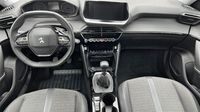 Peugeot 2008 1.2 PureTech 130ch S&S Allure — photo 8