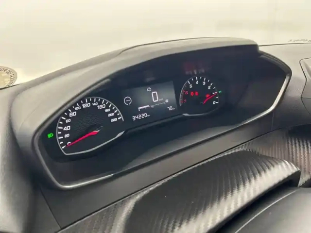 Peugeot 208 puretech 75 s&amp;s bvm5 — photo 32