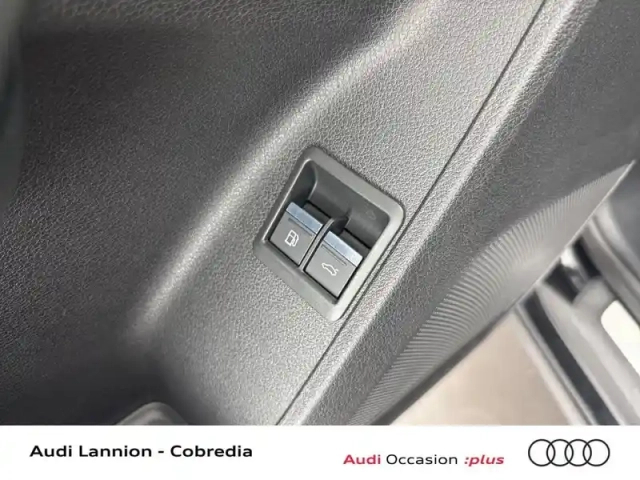 Audi Q3 sportback 45 tfsi e 245ch s line s tronic 6 — photo 30