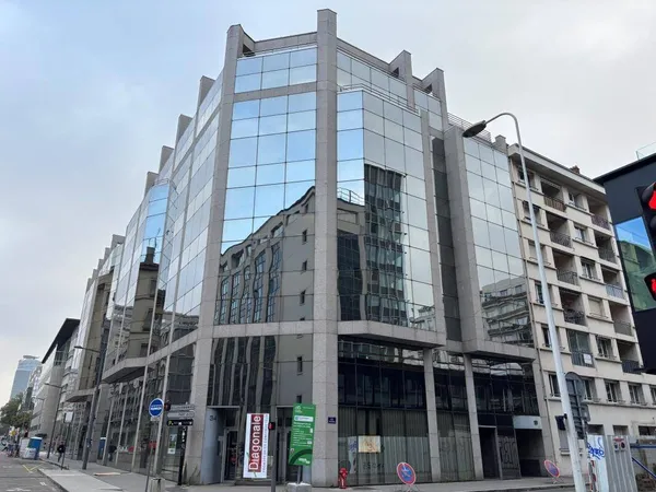Bureaux 1609 m²