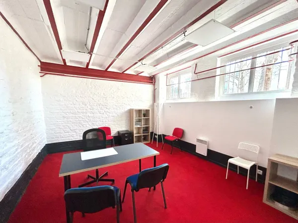Bureau 44 m²