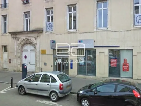 Local 123 m²