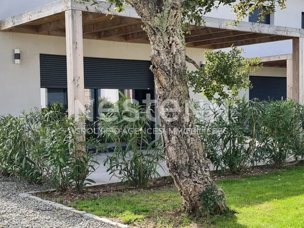 Villa contemporaine de 72 m² - Saint-Cyprien