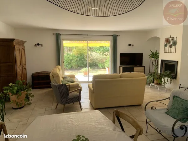 Villa 5 pièces 156 m²